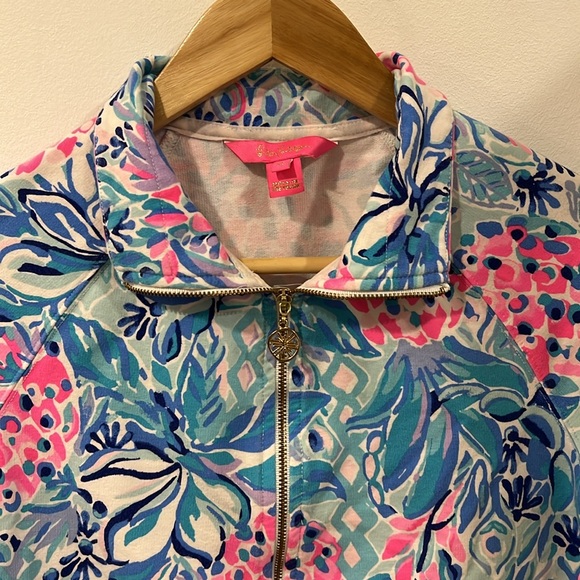 Lilly Pulitzer Pink and Blue Sweatshirt size XS - Picture 3 of 7